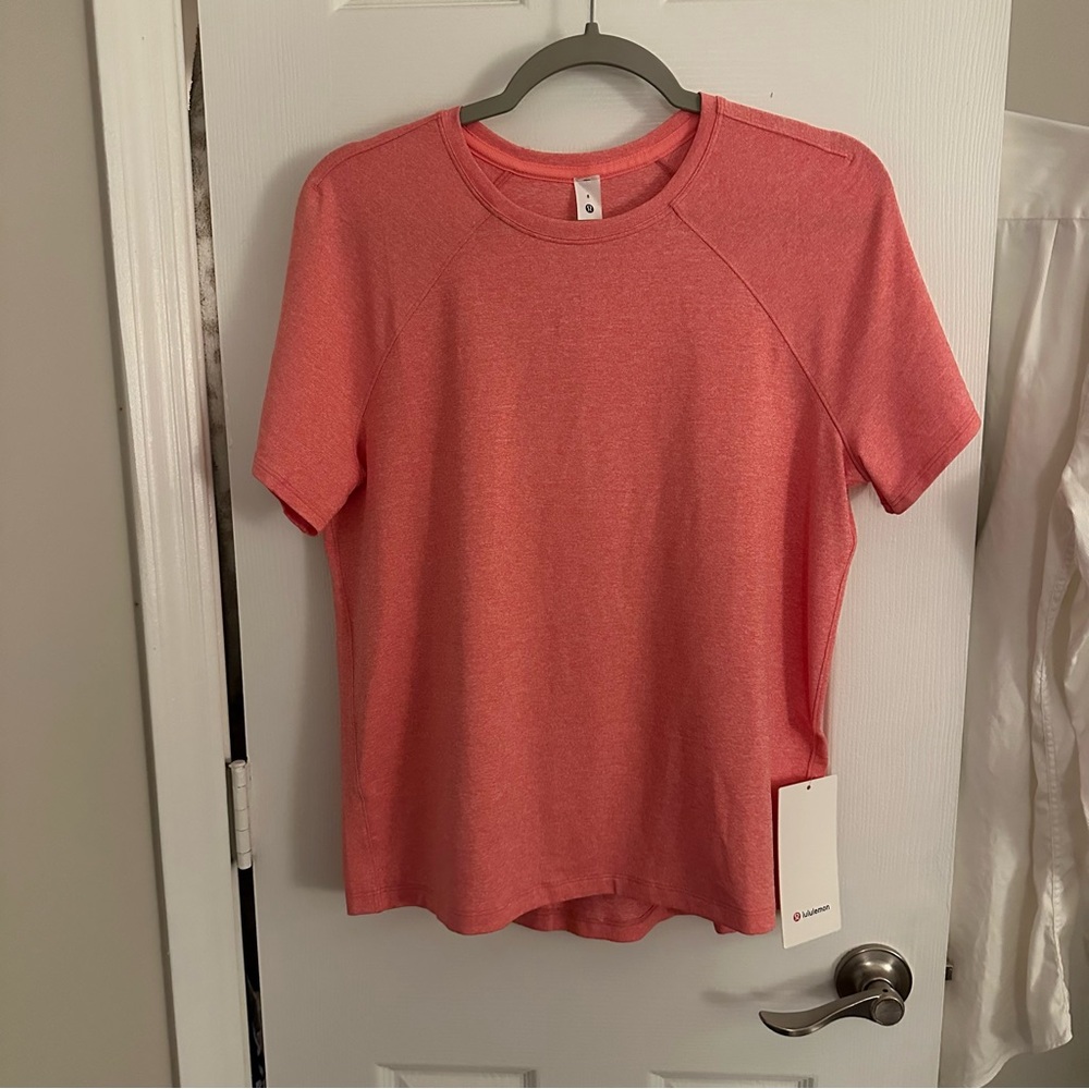 Lululemon license to train classic fit size 8